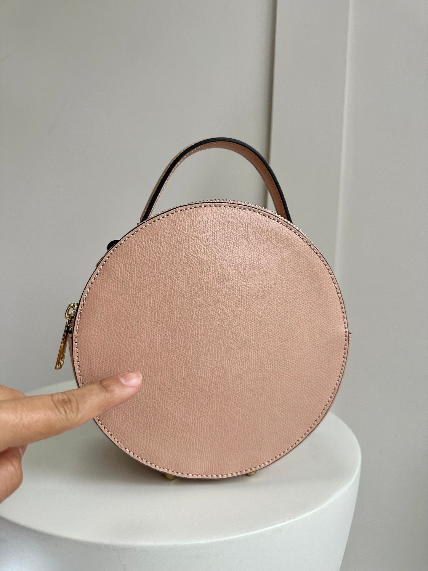 SECONDS - Aria Peach