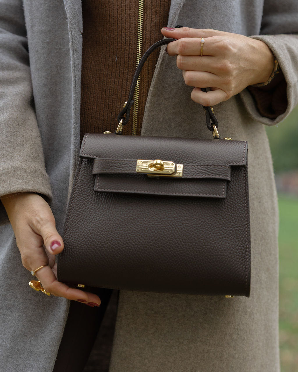 Womens brown handbag 