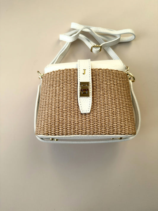 Pre-Printed Fin Raffia White - J