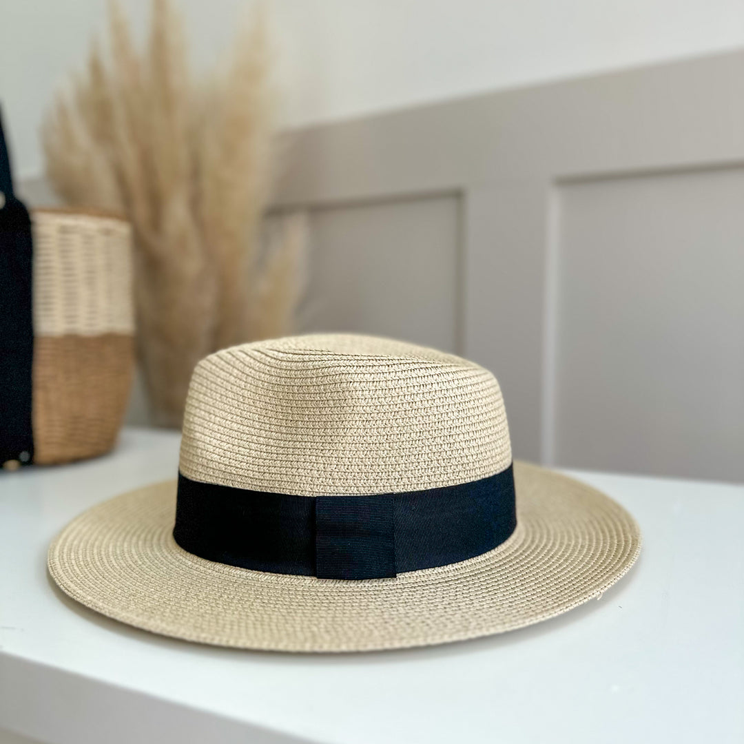 straw summer hat 
