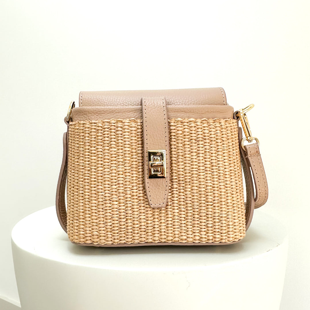 SMOKE ROSE RAFFIA FIN BAG BY OLIVIA AND GRAY 